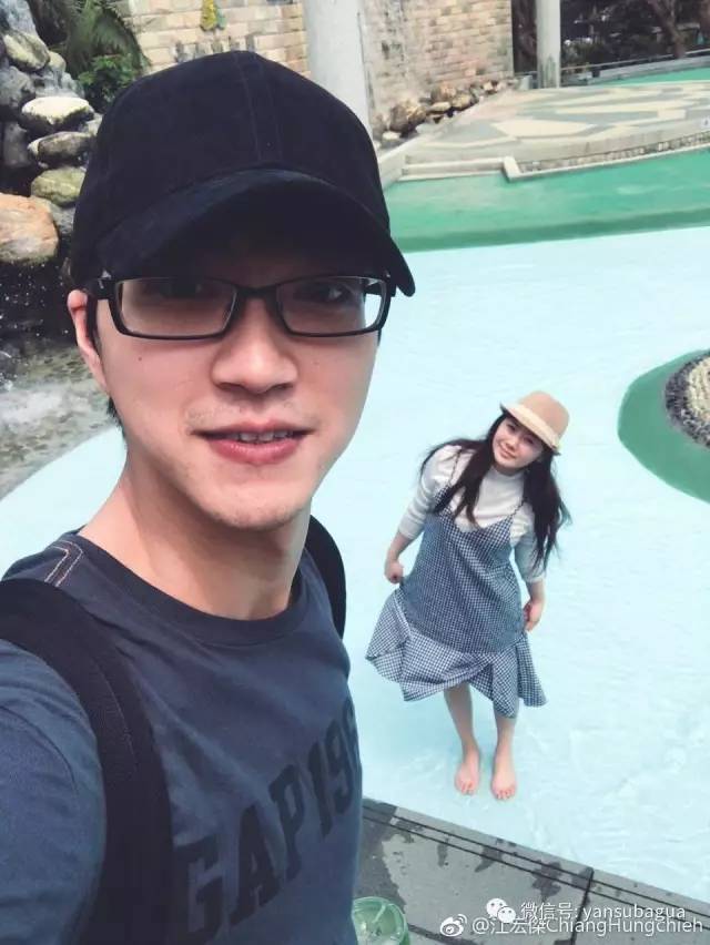 素颜下饭菜:西葫芦烩胡萝卜片的做法“太阳成集团tyc7111cc”(图1) 太阳成集团tyc7111cc