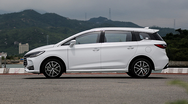 前海人寿7.08亿元转让南宁百货7977.55万股A股股份_太阳成集团tyc7111cc(图1) 太阳成集团tyc7111cc